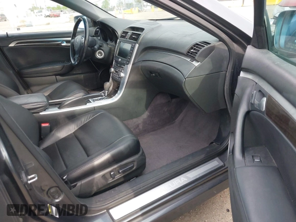 2008 Acura TL with VIN 19UUA662X8A003196, listed as a IAAI auction lot 42033986 with 185,330 mi miles. Bid and sale history available at carsss.com. Image 5.