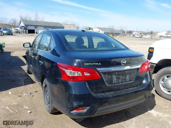 2016 Nissan Sentra SR with VIN 3N1AB7AP2GL683371, listed as a IAAI auction lot 41817502 with 82,072 mi miles. Bid and sale history available at carsss.com. Image 3.