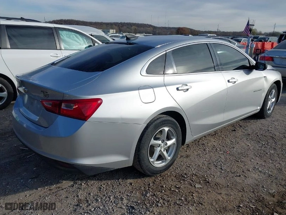 2018 Chevrolet Malibu LS with VIN 1G1ZB5STXJF113239, listed as a IAAI auction lot 40883597 with 85,687 mi miles. Bid and sale history available at carsss.com. Image 4.