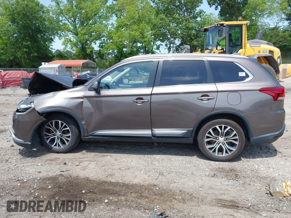 2018 Mitsubishi Outlander SE с VIN JA4AD3A33JZ014095, выставлен на аукционе IAAI как лот 42278605 с пробегом 235 000 миль миль и . История ставок и продаж доступна на DreamBid. Изображение 14.
