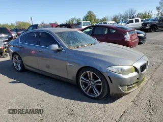2011 BMW 5 Series 528i with VIN WBAFR1C51BC742340, listed as a Copart auction lot 53682685 with 162,474 mi miles and Clean Title. Bid and sale history available at carsss.com. Image 4.