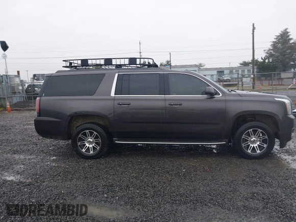 2017 GMC Yukon XL SLT with VIN 1GKS2GKC9HR152969, listed as a IAAI auction lot 41759719 with 160,941 mi miles. Bid and sale history available at carsss.com. Image 13.