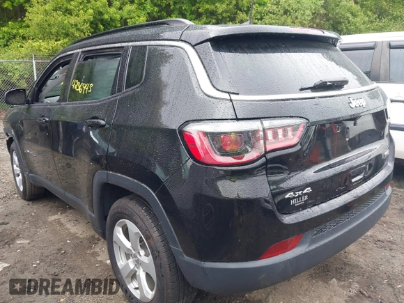 2021 Jeep Compass Latitude z VIN 3C4NJDBBXMT575577, wystawiony jako IAAI lot #42363945 z przebiegiem 32 341 mil mil oraz . Historia ofert i sprzedaży dostępna na DreamBid. Obrazek 3.