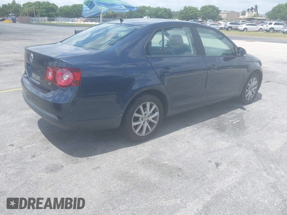2010 Volkswagen Jetta Limited Edition with VIN 3VWAX7AJ9AM146831, listed as a IAAI auction lot 42545569 with 137,061 mi miles and . Bid and sale history available at DreamBid. Image 4.