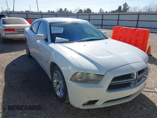 2013 Dodge Charger RT with VIN 2C3CDXCT3DH692776, listed as a IAAI auction lot 41229156 with 218,727 mi miles. Bid and sale history available at carsss.com. Image 1.