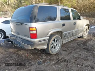 2002 Chevrolet Tahoe LT with VIN 1GNEC13Z92J176384, listed as a IAAI auction lot 41747731 with 190,439 mi miles. Bid and sale history available at carsss.com. Image 4.