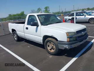 2004 Chevrolet Silverado 1500 Work Truck with VIN 1GCEC14X24Z194557, listed as a IAAI auction lot 42002678 with 116,877 mi miles. Bid and sale history available at carsss.com. Image 1.