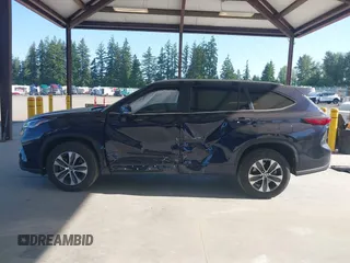 2023 Toyota Highlander L with VIN 5TDKDRAH3PS526958, listed as a IAAI auction lot 42397325 with 10,430 mi miles and . Bid and sale history available at DreamBid. Image 15.