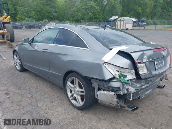 2012 Mercedes-Benz E 350 with VIN WDDKJ5KB4CF163470, listed as a IAAI auction lot 42298451 with 205,662 mi miles and . Bid and sale history available at DreamBid. Image 3.