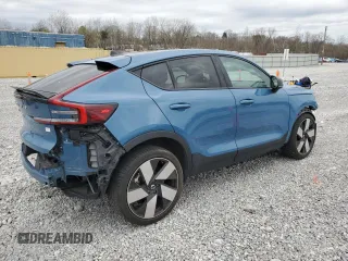 2023 Volvo C40 Ultimate z VIN YV4ED3GM0P2067200, wystawiony jako Copart lot #51802685 z przebiegiem 21 683 mil mil oraz Szkoda całkowita • Salvage title. Historia ofert i sprzedaży dostępna na DreamBid. Obrazek 3.