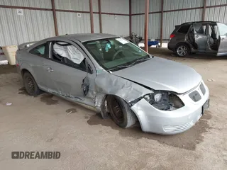 2008 Pontiac G5 with VIN 1G2AL18F987310536, listed as a IAAI auction lot 41453277 with 204,169 mi miles. Bid and sale history available at carsss.com. Image 1.