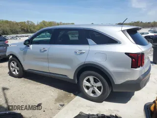 2022 Kia Sorento LX with VIN 5XYRG4LC7NG124249, listed as a Copart auction lot 50904165 with 32,759 mi miles and Salvage Title. Bid and sale history available at carsss.com. Image 2.