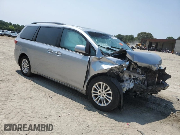 2015 Toyota Sienna XLE with VIN 5TDYK3DC9FS559460, listed as a Copart auction lot 59599405 with Not provided miles and Salvage title. Bid and sale history available at DreamBid. Image 4.