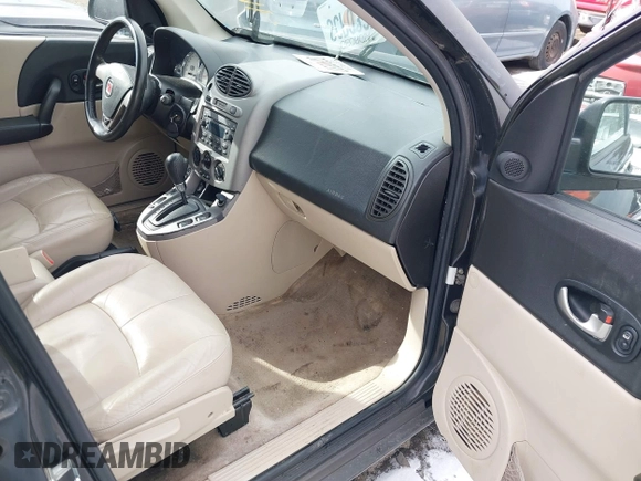 2004 Saturn VUE V6 z VIN 5GZCZ53424S867438, wystawiony jako IAAI lot #41385704 z przebiegiem Nie podano mil oraz . Historia ofert i sprzedaży dostępna na DreamBid. Obrazek 5.