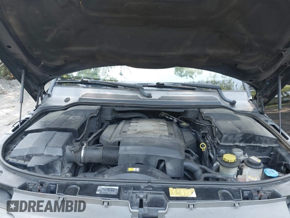 2009 Land Rover Range Rover Sport HSE with VIN SALSK25449A210062, listed as a IAAI auction lot 42578703 with 201,030 mi miles and . Bid and sale history available at DreamBid. Image 10.