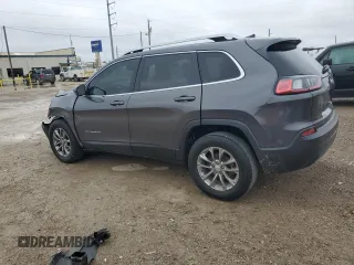 2020 Jeep Cherokee Latitude Plus with VIN 1C4PJLLB0LD605854, listed as a Copart auction lot 44743905 with 112,637 mi miles and Salvage Title. Bid and sale history available at carsss.com. Image 2.
