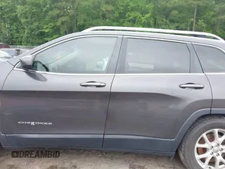 2016 Jeep Cherokee Altitude with VIN 1C4PJMCB6GW117878, listed as a IAAI auction lot 42418402 with 139,665 mi miles and . Bid and sale history available at DreamBid. Image 14.