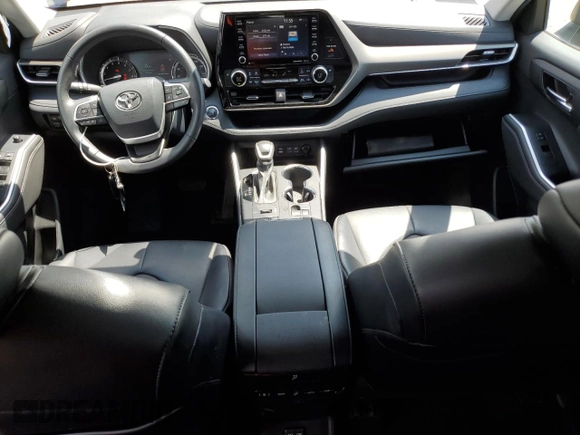 2022 Toyota Highlander XLE with VIN 5TDGZRBH3NS227229, listed as a Copart auction lot 62271585 with 92,883 mi miles and Salvage title. Bid and sale history available at DreamBid. Image 8.