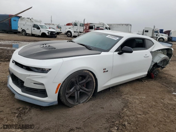 2020 Chevrolet Camaro 1SS with VIN 1G1FE1R78L0141042, listed as a Copart auction lot 43348995 with 58,099 mi miles and Salvage Title. Bid and sale history available at carsss.com. Image 1.