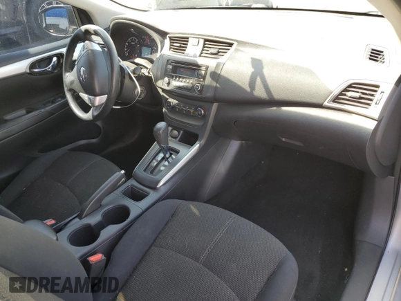 2017 Nissan Sentra SR z VIN 3N1AB7AP1HY255618, wystawiony jako Copart lot #50246455 z przebiegiem 76 594 mil mil oraz Szkoda całkowita • Salvage title. Historia ofert i sprzedaży dostępna na DreamBid. Obrazek 8.