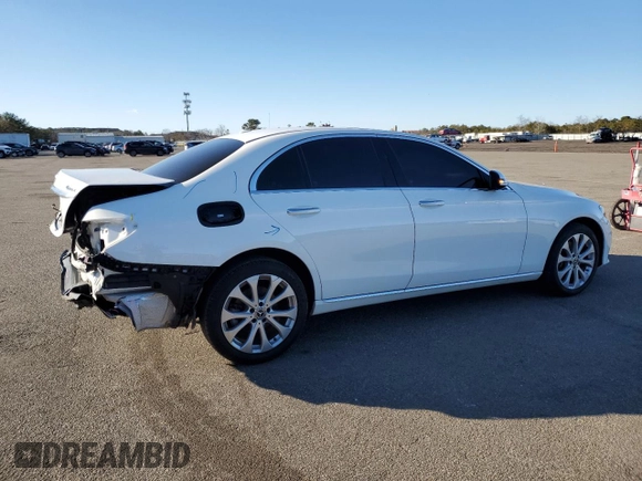 2019 Mercedes-Benz E-Class E 300 with VIN WDDZF4KB6KA561642, listed as a Copart auction lot 46809195 with 47,792 mi miles and Salvage Title. Bid and sale history available at carsss.com. Image 3.