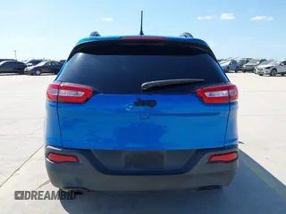 2018 Jeep Cherokee Latitude z VIN 1C4PJLCB6JD597109, wystawiony jako IAAI lot #42436844 z przebiegiem 119 383 mil mil oraz . Historia ofert i sprzedaży dostępna na DreamBid. Obrazek 17.