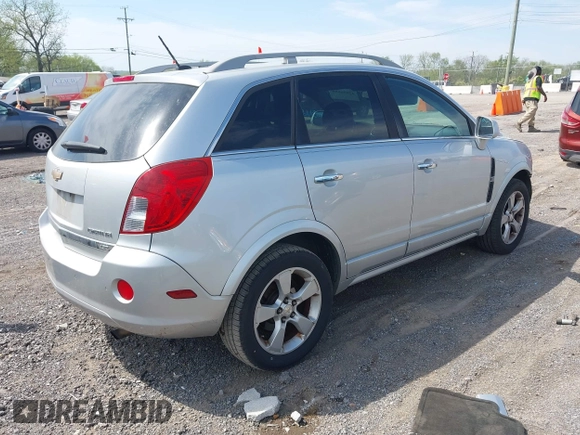2014 Chevrolet Captiva Sport LTZ with VIN 3GNAL4EK5ES532302, listed as a IAAI auction lot 42056698 with 105,141 mi miles. Bid and sale history available at carsss.com. Image 4.