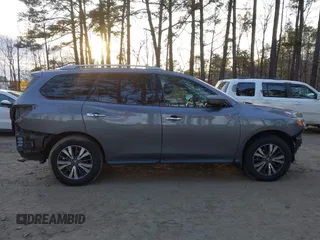 2017 Nissan Pathfinder SV with VIN 5N1DR2MM5HC619196, listed as a IAAI auction lot 41410299 with 105,446 mi miles. Bid and sale history available at carsss.com. Image 14.