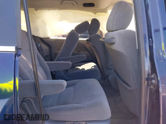 2007 Honda Odyssey LX with VIN 5FNRL38277B098798, listed as a IAAI auction lot 41998802 with 205,657 mi miles and . Bid and sale history available at carsss.com. Image 8.