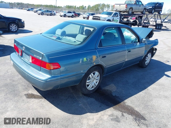 2001 Toyota Camry CE with VIN 4T1BG22K41U782923, listed as a IAAI auction lot 41773916 with 201,038 mi miles and . Bid and sale history available at carsss.com. Image 4.