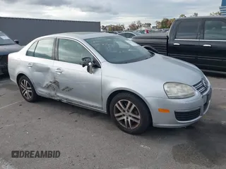 2006 Volkswagen Jetta 2.5L с VIN 3VWSG71K46M634332, выставлен на аукционе IAAI как лот 42135747 с пробегом 157 900 миль миль и . История ставок и продаж доступна на DreamBid. Изображение 1.