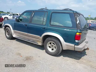1997 Ford Explorer XLT z VIN 1FMDU35P3VZB23593, wystawiony jako IAAI lot #42809252 z przebiegiem 158 651 mil mil oraz . Historia ofert i sprzedaży dostępna na DreamBid. Obrazek 3.