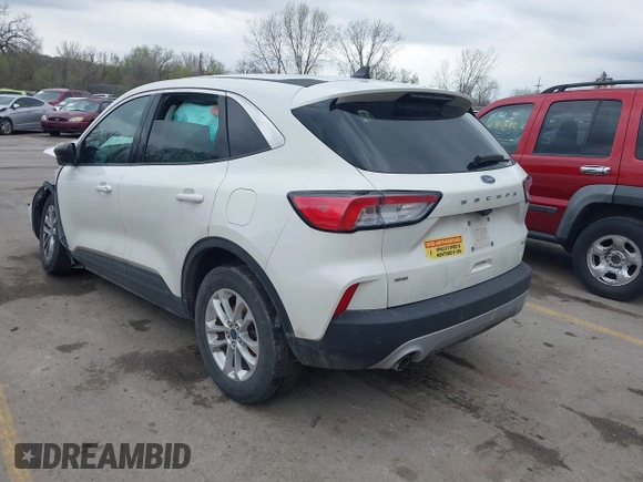 2022 Ford Escape SE with VIN 1FMCU9G61NUA61028, listed as a IAAI auction lot 41918905 with Not Provided miles and . Bid and sale history available at carsss.com. Image 3.