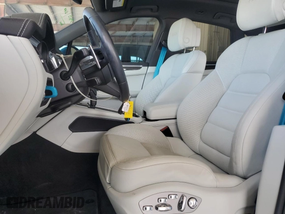 2022 Porsche Macan Turbo with VIN WP1AF2A56NLB31379, listed as a Copart auction lot 56354375 with 28,504 mi miles and Salvage title. Bid and sale history available at DreamBid. Image 7.