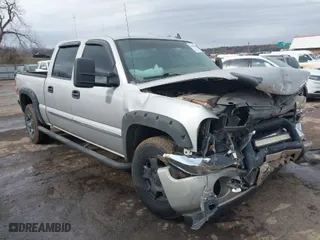 2006 GMC Sierra 1500 SLT with VIN 2GTEK13T461140044, listed as a IAAI auction lot 41590434 with 242,317 mi miles. Bid and sale history available at carsss.com. Image 1.