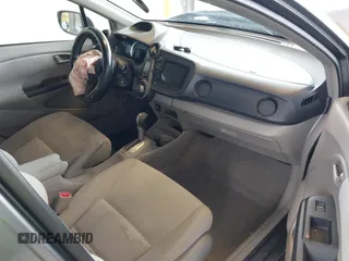 2010 Honda Insight EX with VIN JHMZE2H7XAS034098, listed as a IAAI auction lot 41939869 with 281,689 mi miles and . Bid and sale history available at DreamBid. Image 5.