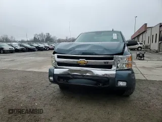 2007 Chevrolet Silverado 1500 1LT with VIN 1GCEK19047Z562949, listed as a Copart auction lot 52038545 with 266,966 mi miles and Salvage Title. Bid and sale history available at DreamBid. Image 11.