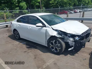 2021 Kia Forte LXS с VIN 3KPF24AD8ME394275, выставлен на аукционе IAAI как лот 42322720 с пробегом 62 658 миль миль и . История ставок и продаж доступна на DreamBid. Изображение 1.