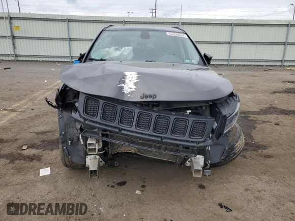 2019 Jeep Compass Latitude z VIN 3C4NJDBB7KT787317, wystawiony jako Copart lot #87840945 z przebiegiem 33 583 mil mil oraz Szkoda całkowita • Salvage title. Historia ofert i sprzedaży dostępna na DreamBid. Obrazek 5.