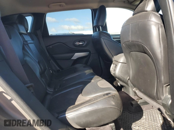 2018 Jeep Cherokee Latitude Plus z VIN 1C4PJMLX0JD622295, wystawiony jako Copart lot #57679075 z przebiegiem 123 743 mil mil oraz Szkoda całkowita • Salvage title. Historia ofert i sprzedaży dostępna na DreamBid. Obrazek 11.