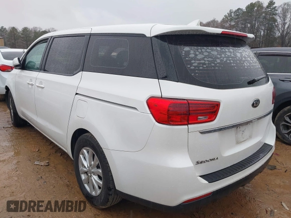 2020 Kia Sedona L with VIN KNDMA5C17L6595852, listed as a IAAI auction lot 41566584 with 102,712 mi miles. Bid and sale history available at carsss.com. Image 3.