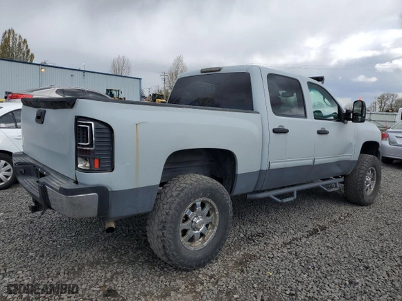 2013 Chevrolet Silverado 1500 LT with VIN 3GCPKSE79DG176847, listed as a Copart auction lot 51699735 with 175,147 mi miles and Clean Title. Bid and sale history available at carsss.com. Image 3.