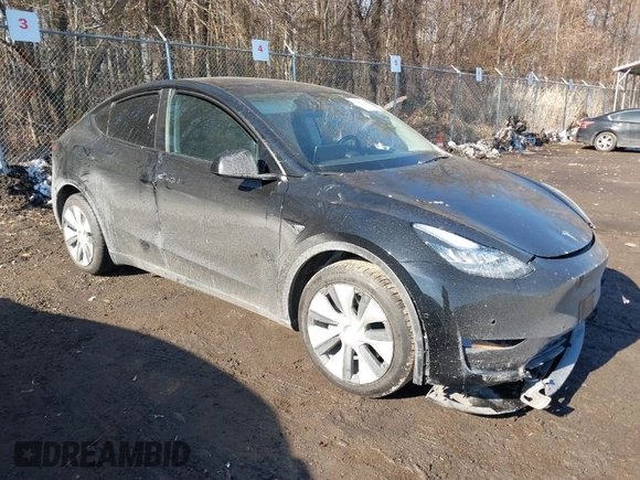 2022 Tesla Model Y Long Range with VIN 7SAYGDEE7NF316856, listed as a IAAI auction lot 41452234 with Not Provided miles and . Bid and sale history available at carsss.com. Image 1.