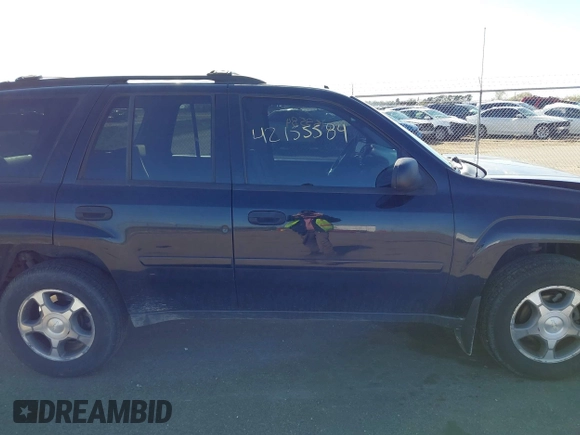 2007 Chevrolet TrailBlazer LS with VIN 1GNDT13S472288929, listed as a IAAI auction lot 42155584 with 193,178 mi miles and . Bid and sale history available at DreamBid. Image 13.