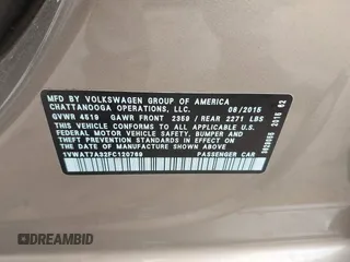 2015 Volkswagen Passat 1.8T Limited Edition with VIN 1VWAT7A32FC120769, listed as a IAAI auction lot 42013547 with 61,451 mi miles. Bid and sale history available at carsss.com. Image 9.