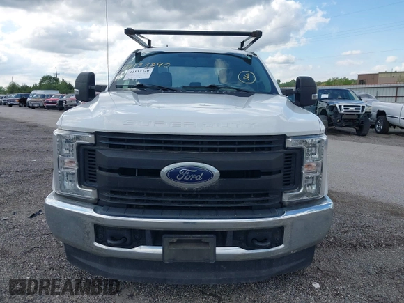 2019 Ford F-250 XL with VIN 1FD7X2B60KEC25009, listed as a IAAI auction lot 42133340 with 159,294 mi miles and . Bid and sale history available at DreamBid. Image 12.