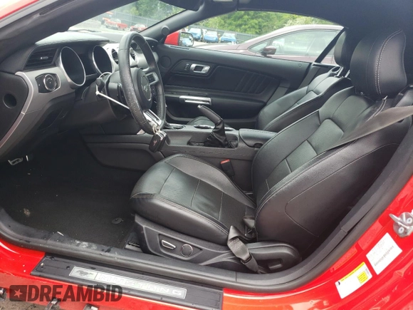 2019 Ford Mustang EcoBoost с VIN 1FATP8UH7K5170388, выставлен на аукционе Copart как лот 55011515 с пробегом 31 010 миль миль и Списание • Salvage title. История ставок и продаж доступна на DreamBid. Изображение 7.