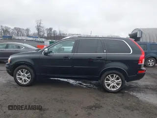 2013 Volvo XC90 Premier Plus with VIN YV4952CZ9D1645029, listed as a IAAI auction lot 41982841 with 132,556 mi miles and . Bid and sale history available at DreamBid. Image 15.