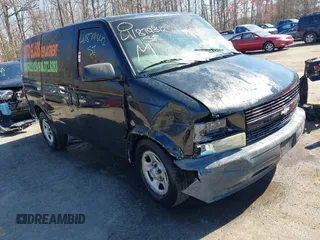 2004 Chevrolet Astro Cargo with VIN 1GCDM19X04B123352, listed as a IAAI auction lot 41879842 with 197,916 mi miles. Bid and sale history available at carsss.com. Image 1.
