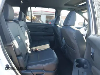 2023 Honda Passport Elite with VIN 5FNYF8H05PB005081, listed as a IAAI auction lot 41698186 with 31,853 mi miles and . Bid and sale history available at DreamBid. Image 8.